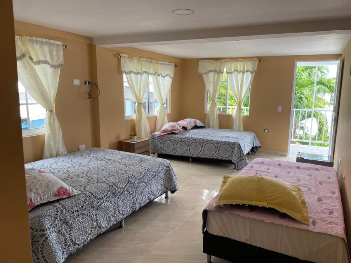 Posada Miss Portia South West Bay Екстериор снимка