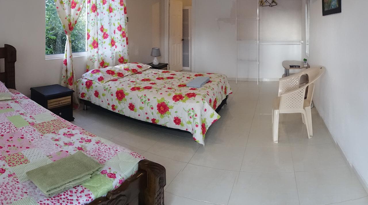Posada Miss Portia South West Bay Екстериор снимка